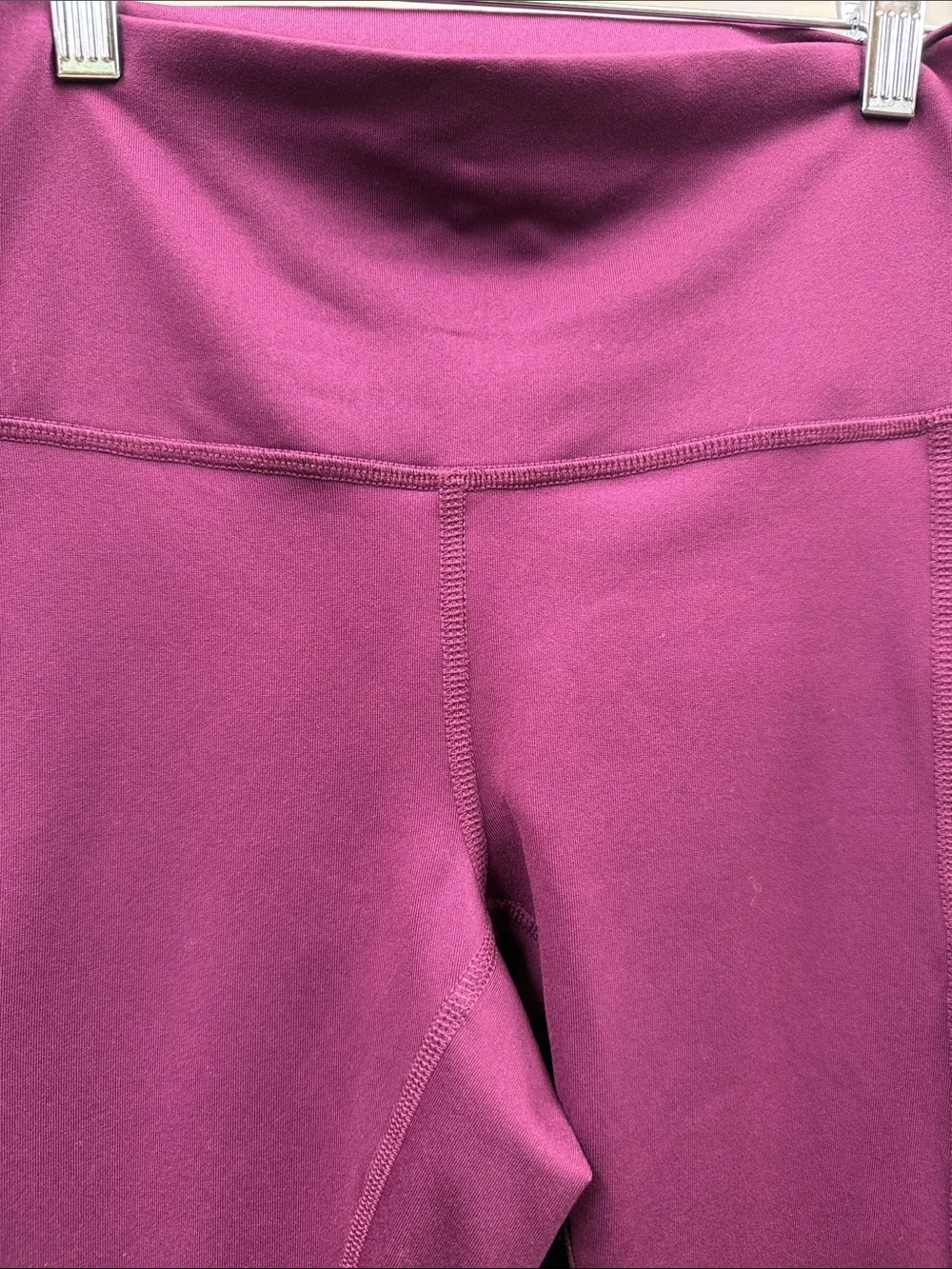 Alo fuchsia, color Active Capri Leggings